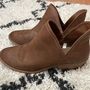 Universal Thread Co Boots
